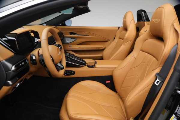 New 2026 Aston Martin Vantage Roadster for sale $265,600 at Maserati of Westport in Westport CT 06880 28