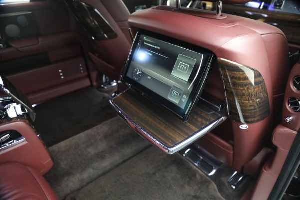 Used 2018 Rolls-Royce Phantom EWB for sale $309,900 at Maserati of Westport in Westport CT 06880 23