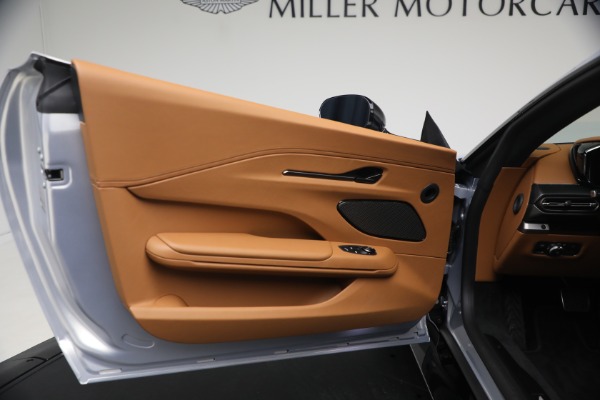 New 2026 Aston Martin Vantage S for sale $249,200 at Maserati of Westport in Westport CT 06880 13