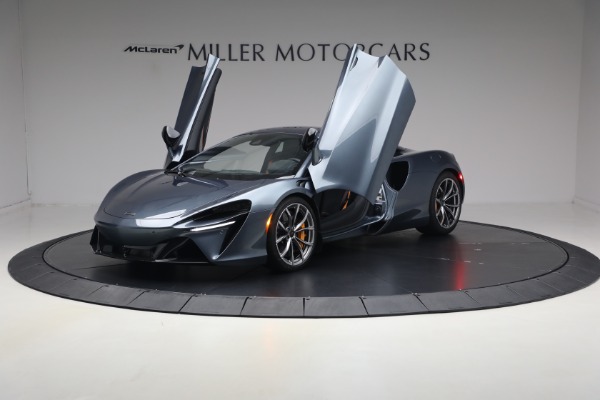 New 2026 McLaren Artura Performance for sale $305,700 at Maserati of Westport in Westport CT 06880 13
