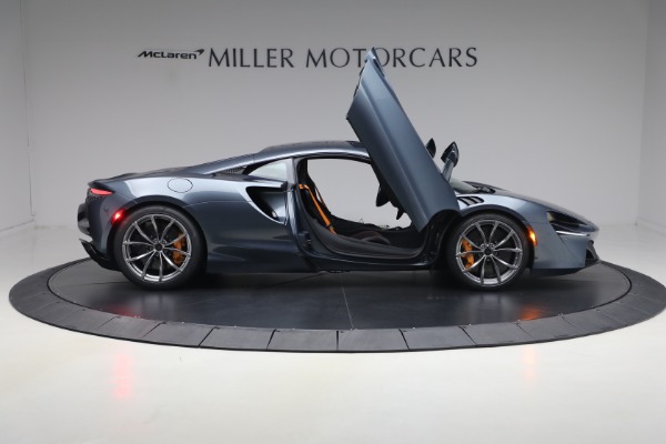 New 2026 McLaren Artura Performance for sale $305,700 at Maserati of Westport in Westport CT 06880 18