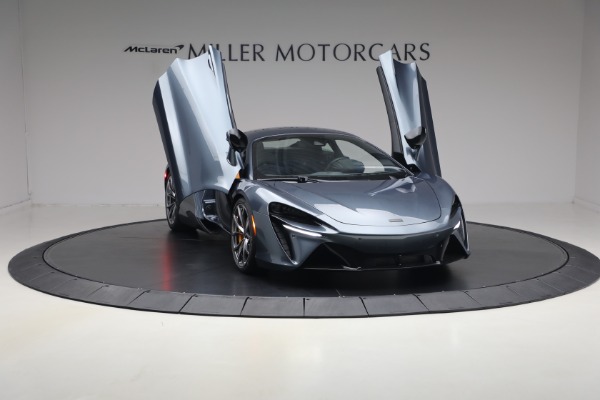 New 2026 McLaren Artura Performance for sale $305,700 at Maserati of Westport in Westport CT 06880 19