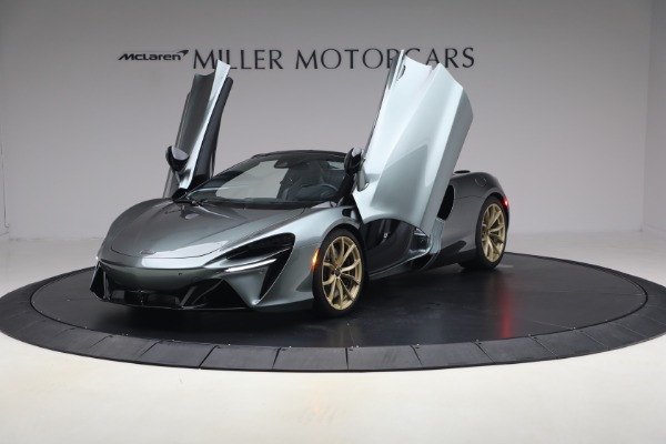 New 2026 McLaren Artura Spider Performance for sale $337,300 at Maserati of Westport in Westport CT 06880 13