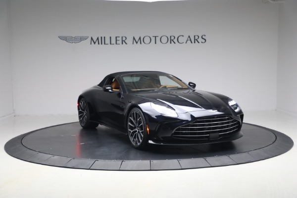 New 2026 Aston Martin Vantage Roadster for sale $260,900 at Maserati of Westport in Westport CT 06880 23