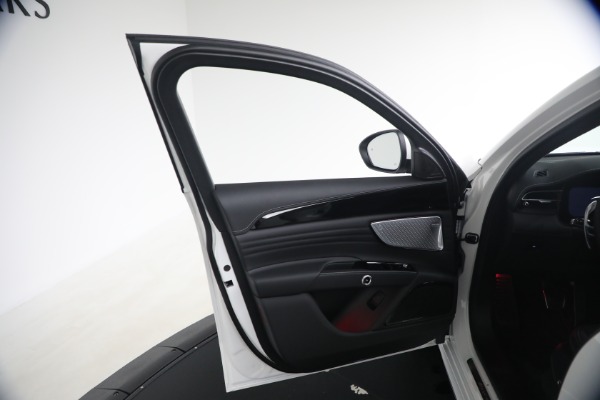 Used 2026 Maserati Grecale Modena for sale $81,370 at Maserati of Westport in Westport CT 06880 21