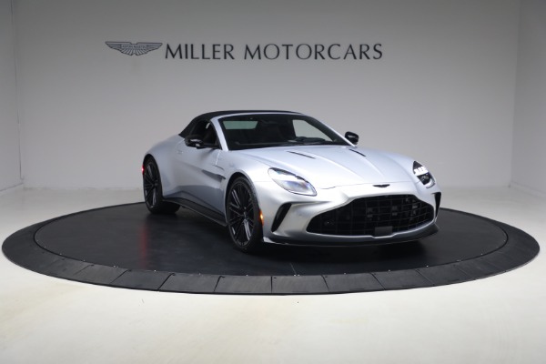New 2026 Aston Martin Vantage Roadster for sale $274,300 at Maserati of Westport in Westport CT 06880 23