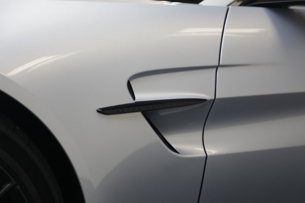 New 2026 Aston Martin Vantage Roadster for sale $274,300 at Maserati of Westport in Westport CT 06880 27