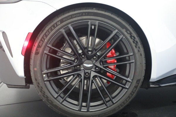 New 2026 Aston Martin Vantage Roadster for sale $274,300 at Maserati of Westport in Westport CT 06880 28