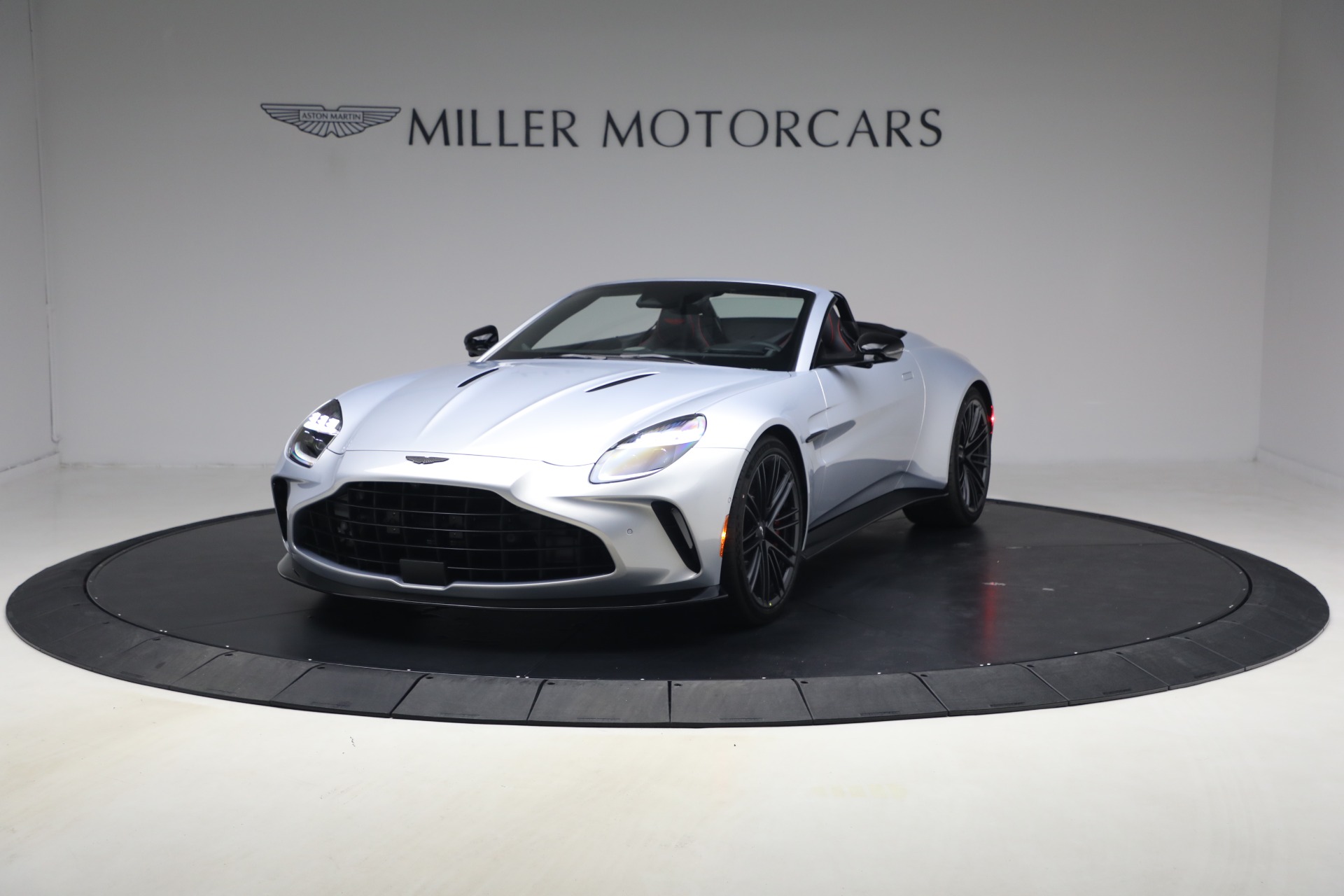 New 2026 Aston Martin Vantage Roadster for sale $274,300 at Maserati of Westport in Westport CT 06880 1