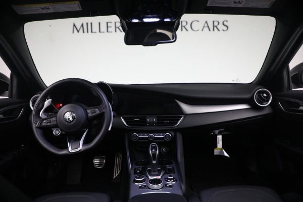New 2026 Alfa Romeo Giulia for sale $43,000 at Maserati of Westport in Westport CT 06880 23