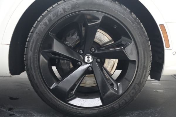 Used 2023 Bentley Bentayga V8 for sale Sold at Maserati of Westport in Westport CT 06880 12