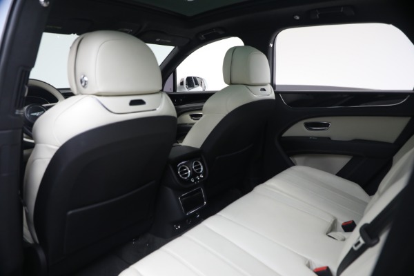 Used 2023 Bentley Bentayga V8 for sale Sold at Maserati of Westport in Westport CT 06880 17