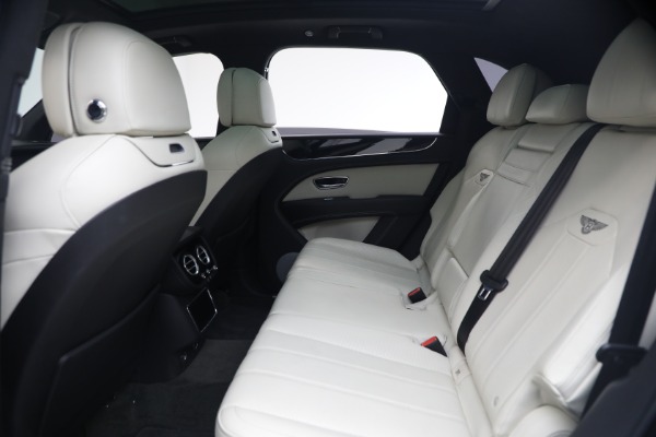 Used 2023 Bentley Bentayga V8 for sale Sold at Maserati of Westport in Westport CT 06880 18