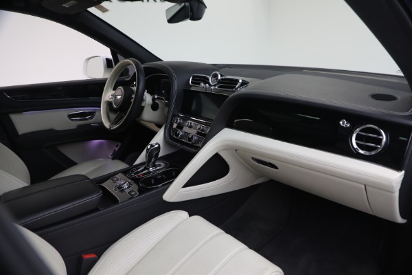 Used 2023 Bentley Bentayga V8 for sale Sold at Maserati of Westport in Westport CT 06880 21