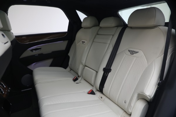 Used 2023 Bentley Bentayga V8 for sale $123,900 at Maserati of Westport in Westport CT 06880 24