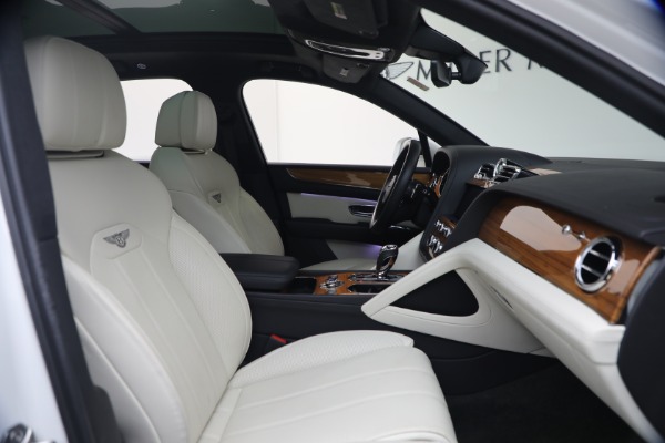 Used 2023 Bentley Bentayga V8 for sale $123,900 at Maserati of Westport in Westport CT 06880 27