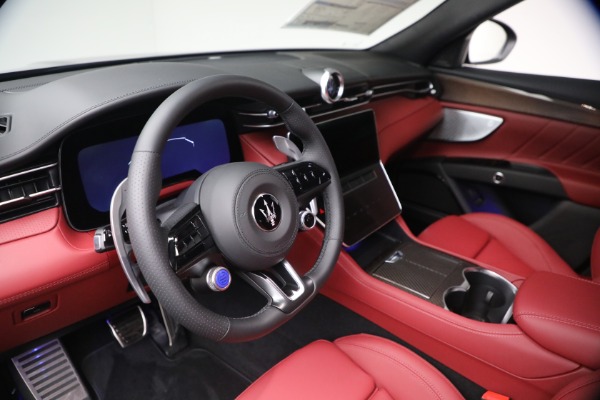New 2026 Maserati Grecale Modena V6 for sale $93,459 at Maserati of Westport in Westport CT 06880 16