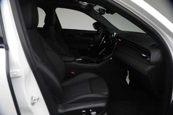 New 2026 Maserati Grecale Modena for sale $95,345 at Maserati of Westport in Westport CT 06880 16