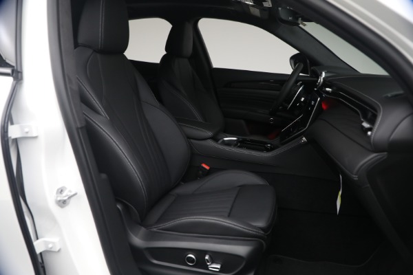 New 2026 Maserati Grecale Modena for sale $95,345 at Maserati of Westport in Westport CT 06880 17