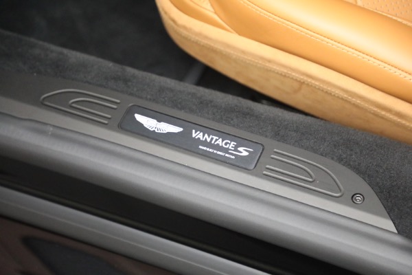 New 2026 Aston Martin Vantage S for sale $249,800 at Maserati of Westport in Westport CT 06880 19