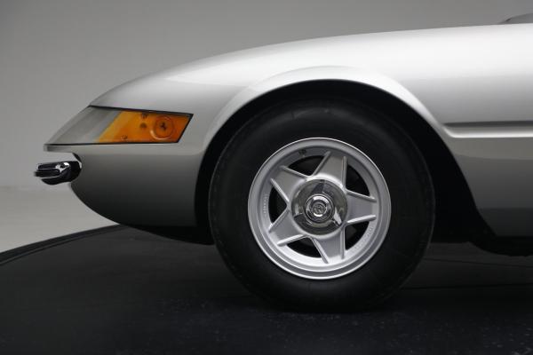 Used 1971 Ferrari 365GTB/4 Daytona for sale $750,000 at Maserati of Westport in Westport CT 06880 14