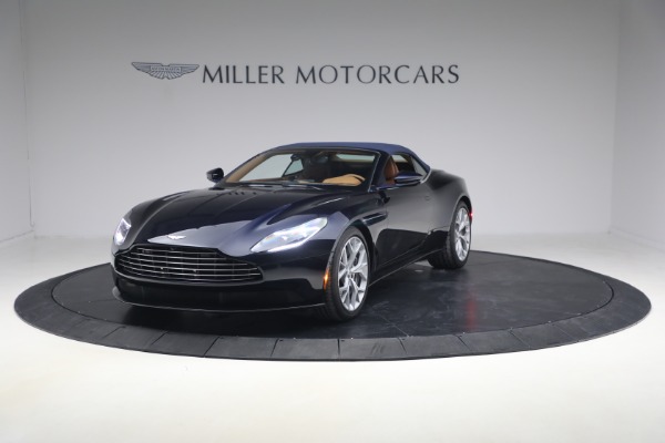 Used 2019 Aston Martin DB11 Volante for sale $121,900 at Maserati of Westport in Westport CT 06880 13