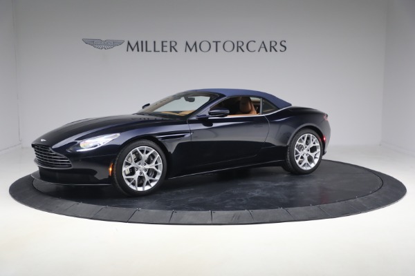 Used 2019 Aston Martin DB11 Volante for sale $121,900 at Maserati of Westport in Westport CT 06880 14