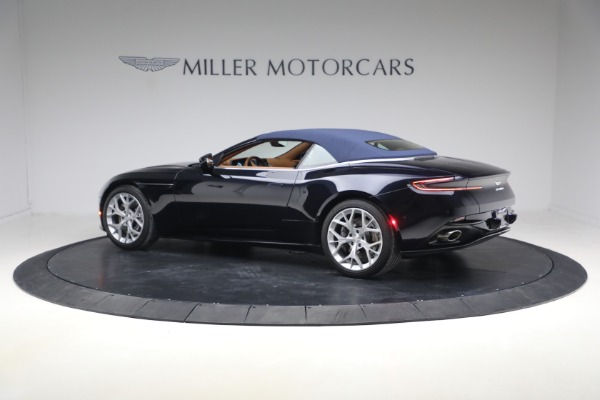 Used 2019 Aston Martin DB11 Volante for sale $121,900 at Maserati of Westport in Westport CT 06880 16
