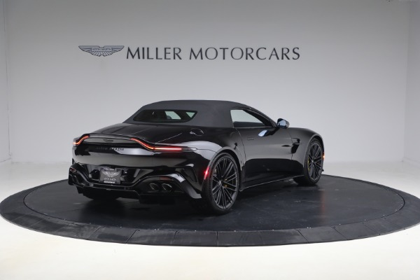New 2026 Aston Martin Vantage Roadster for sale $284,200 at Maserati of Westport in Westport CT 06880 20