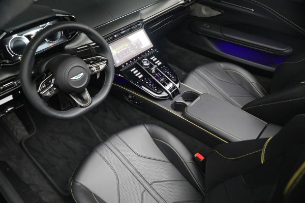 New 2026 Aston Martin Vantage Roadster for sale $284,200 at Maserati of Westport in Westport CT 06880 25