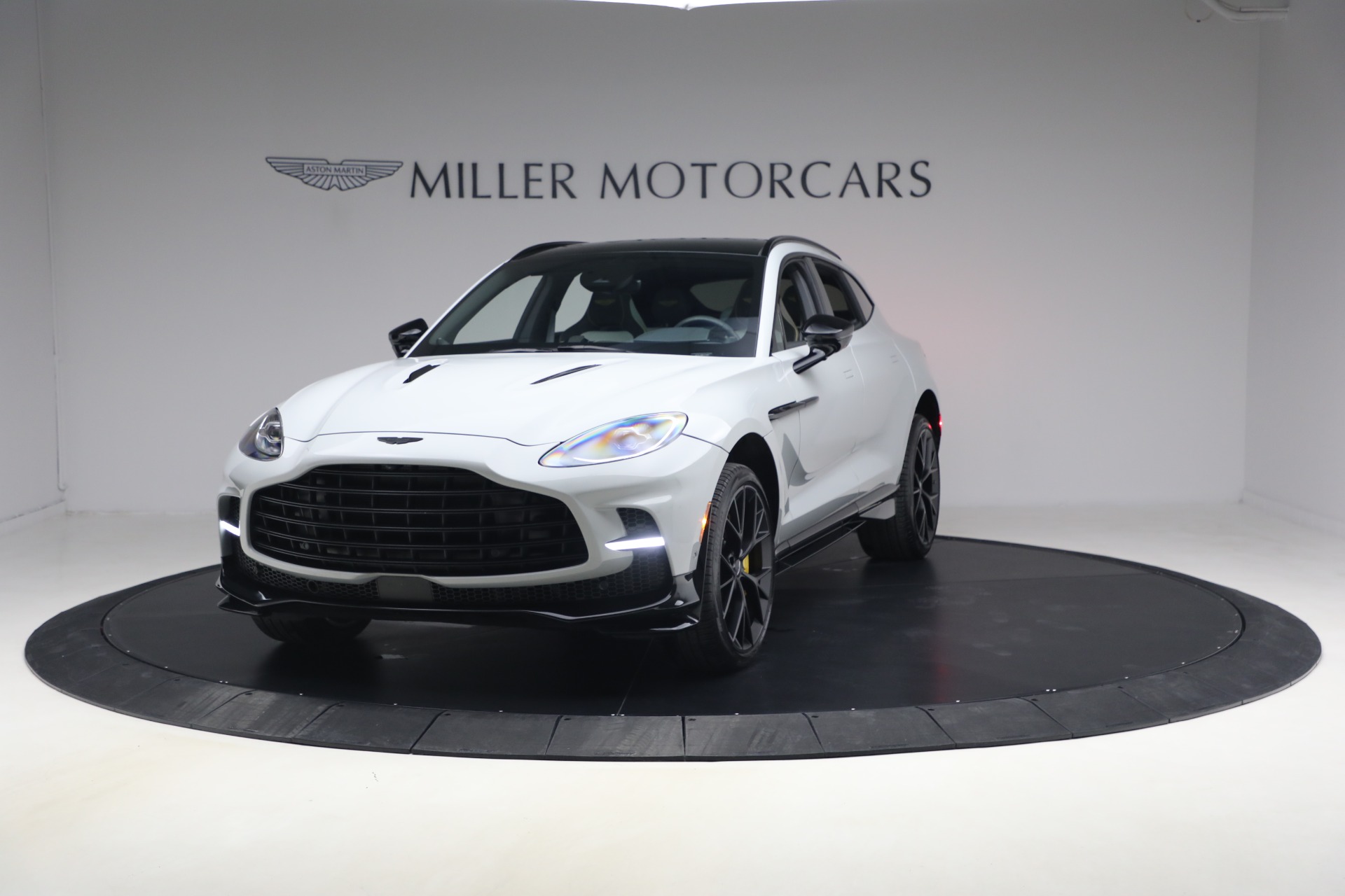 Used 2025 Aston Martin DBX 707 for sale $221,900 at Maserati of Westport in Westport CT 06880 1