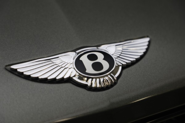 Used 2022 Bentley Bentayga V8 for sale $151,900 at Maserati of Westport in Westport CT 06880 13