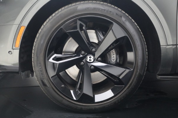Used 2022 Bentley Bentayga V8 for sale $151,900 at Maserati of Westport in Westport CT 06880 14