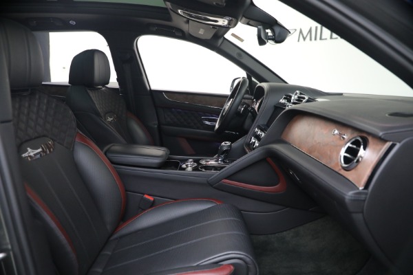 Used 2022 Bentley Bentayga V8 for sale $151,900 at Maserati of Westport in Westport CT 06880 26