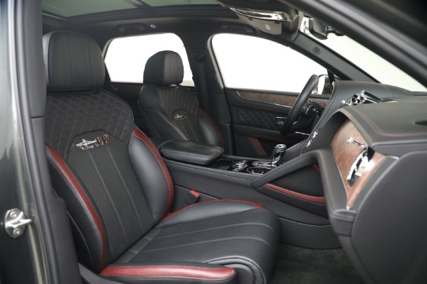 Used 2022 Bentley Bentayga V8 for sale $151,900 at Maserati of Westport in Westport CT 06880 27