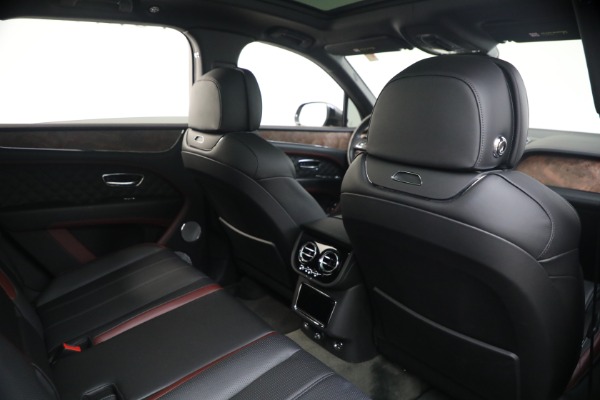 Used 2022 Bentley Bentayga V8 for sale $151,900 at Maserati of Westport in Westport CT 06880 28