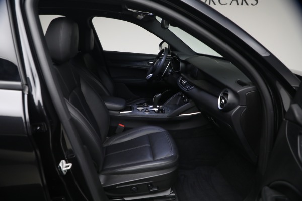 Used 2022 Alfa Romeo Stelvio Sprint for sale $25,900 at Maserati of Westport in Westport CT 06880 16