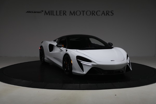 Used 2023 McLaren Artura for sale $184,900 at Maserati of Westport in Westport CT 06880 11