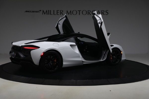 Used 2023 McLaren Artura for sale $184,900 at Maserati of Westport in Westport CT 06880 19