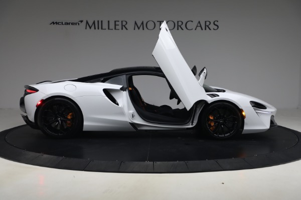 Used 2023 McLaren Artura for sale $184,900 at Maserati of Westport in Westport CT 06880 20