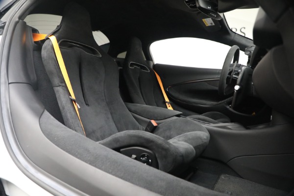 Used 2023 McLaren Artura for sale $184,900 at Maserati of Westport in Westport CT 06880 25