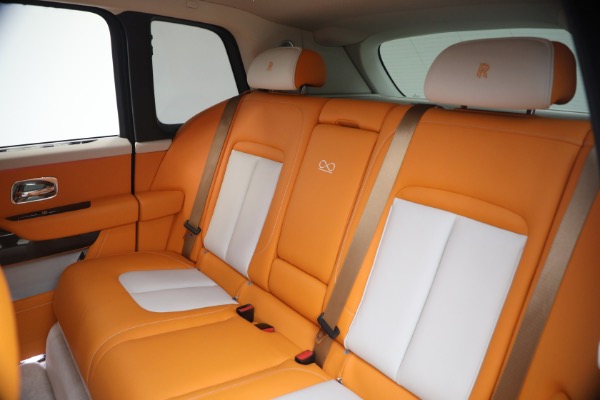 Used 2023 Rolls-Royce Black Badge Cullinan for sale $375,900 at Maserati of Westport in Westport CT 06880 25