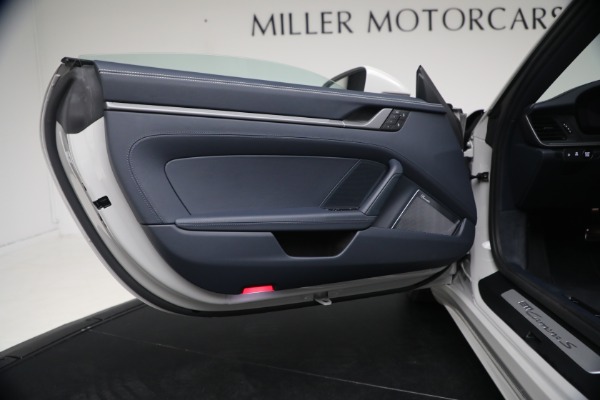 Used 2025 Porsche 911 Carrera S for sale $181,900 at Maserati of Westport in Westport CT 06880 28