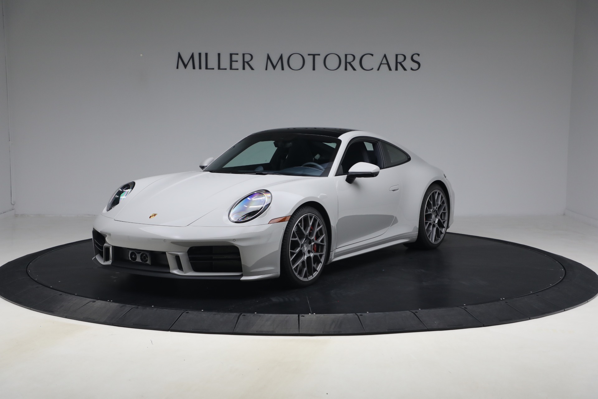 Used 2025 Porsche 911 Carrera S for sale $181,900 at Maserati of Westport in Westport CT 06880 1