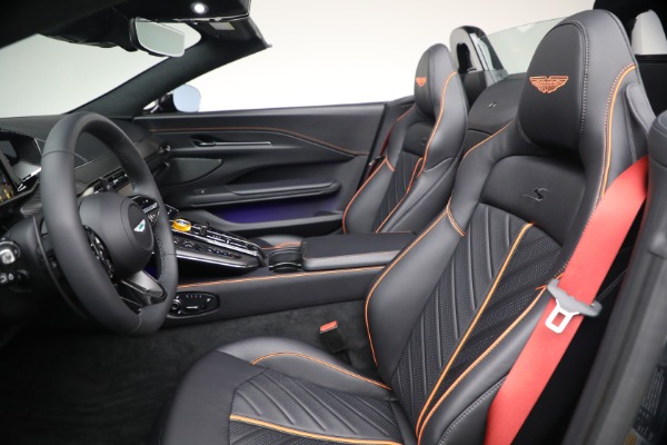 New 2026 Aston Martin Vantage S Roadster for sale $272,300 at Maserati of Westport in Westport CT 06880 27