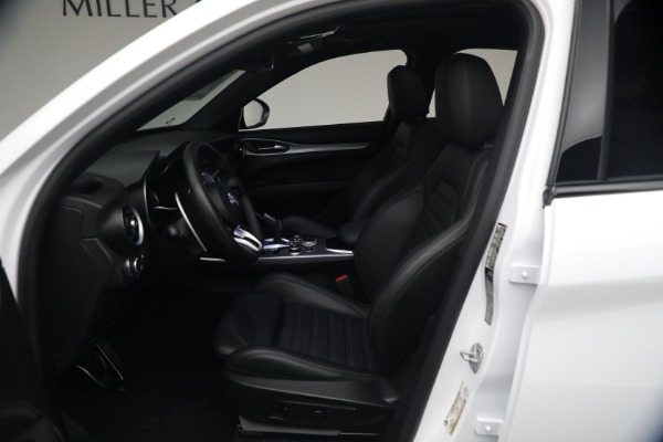 Used 2023 Alfa Romeo Stelvio Veloce for sale $32,900 at Maserati of Westport in Westport CT 06880 14