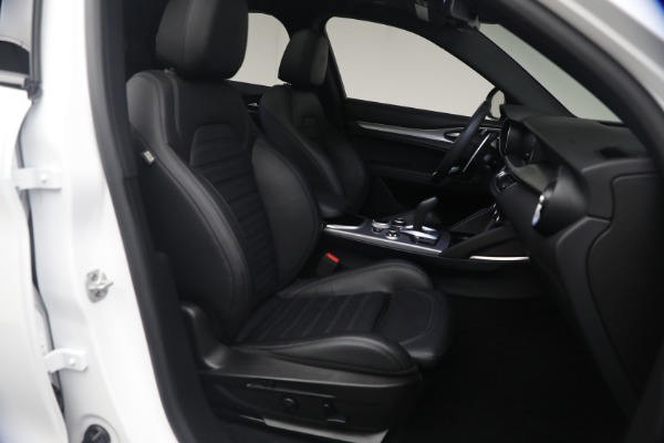 Used 2023 Alfa Romeo Stelvio Veloce for sale $32,900 at Maserati of Westport in Westport CT 06880 17