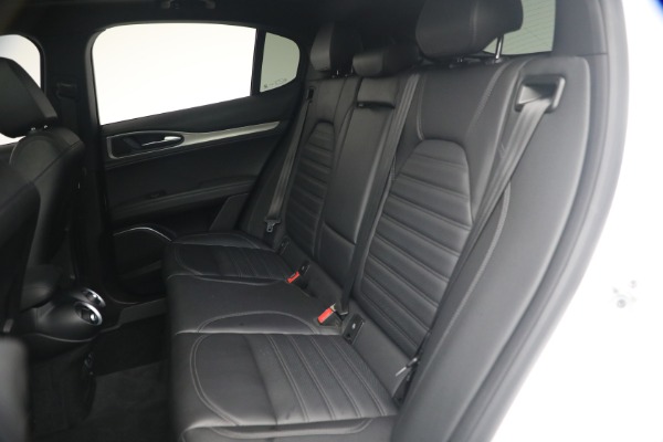 Used 2023 Alfa Romeo Stelvio Veloce for sale $32,900 at Maserati of Westport in Westport CT 06880 20