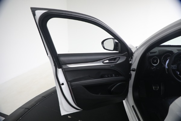 Used 2023 Alfa Romeo Stelvio Veloce for sale $32,900 at Maserati of Westport in Westport CT 06880 23