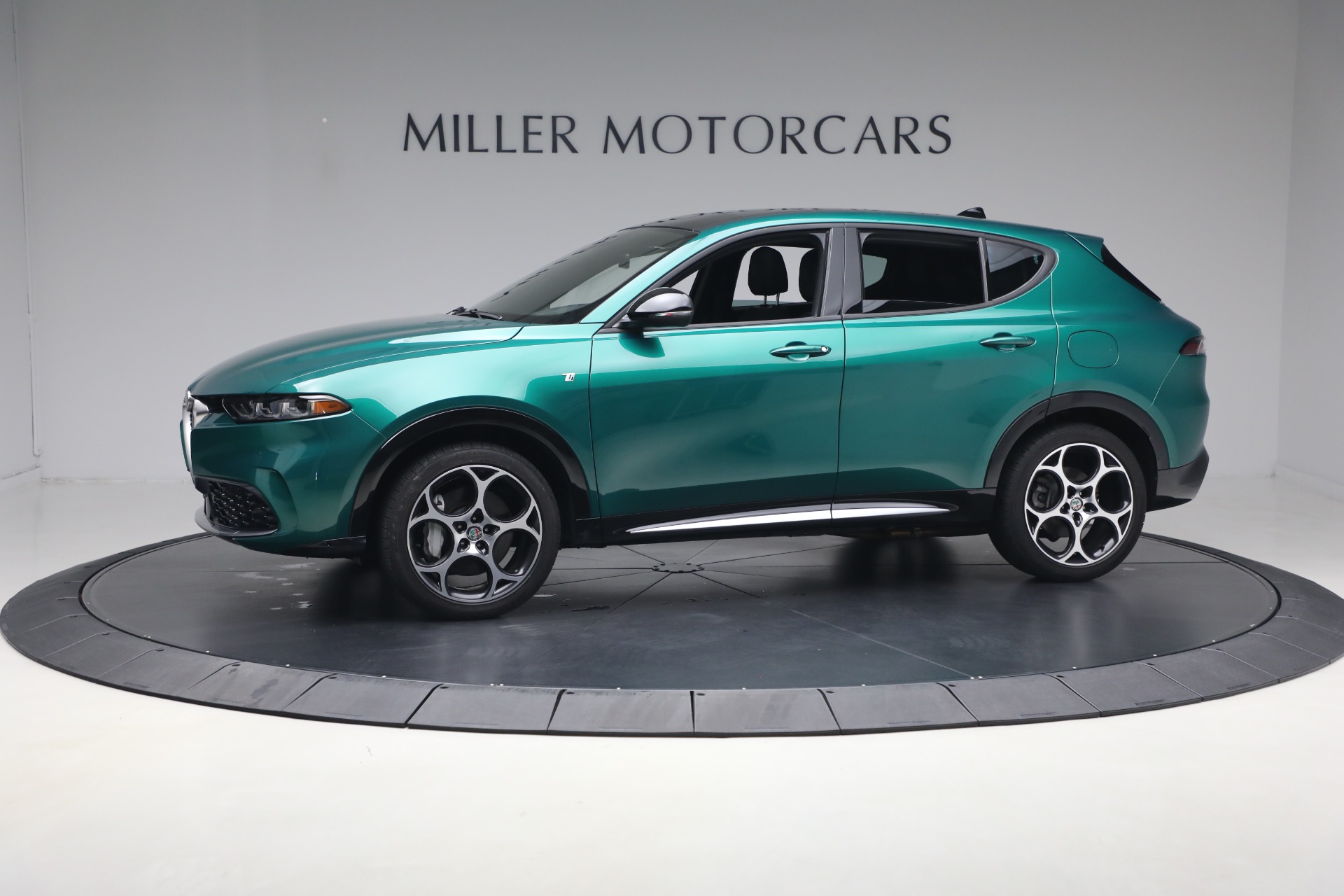 Used 2024 Alfa Romeo Tonale Hybrid Ti for sale $30,900 at Maserati of Westport in Westport CT 06880 1